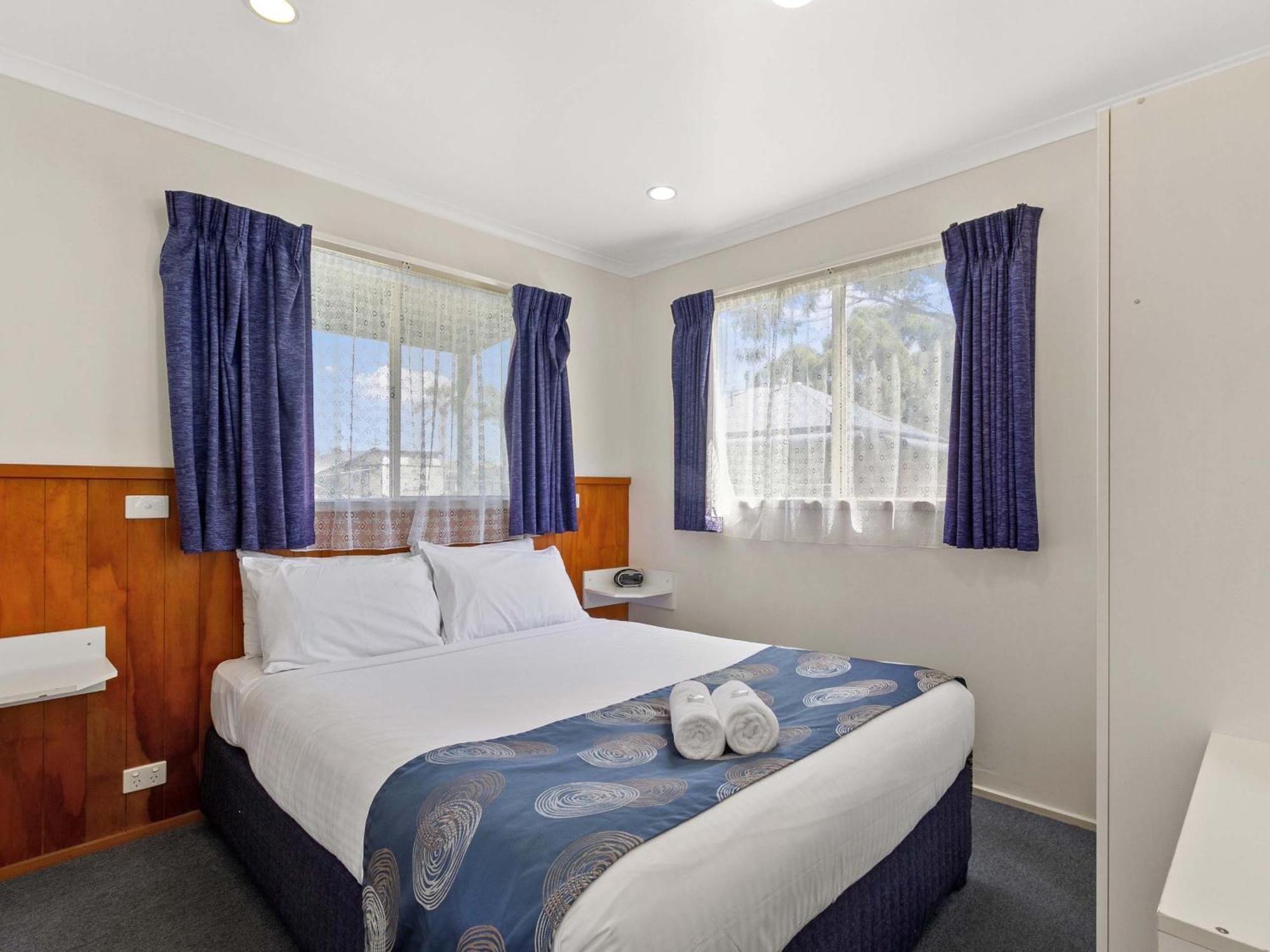 Waters Edge Holiday Park Lakes Entrance Exterior photo